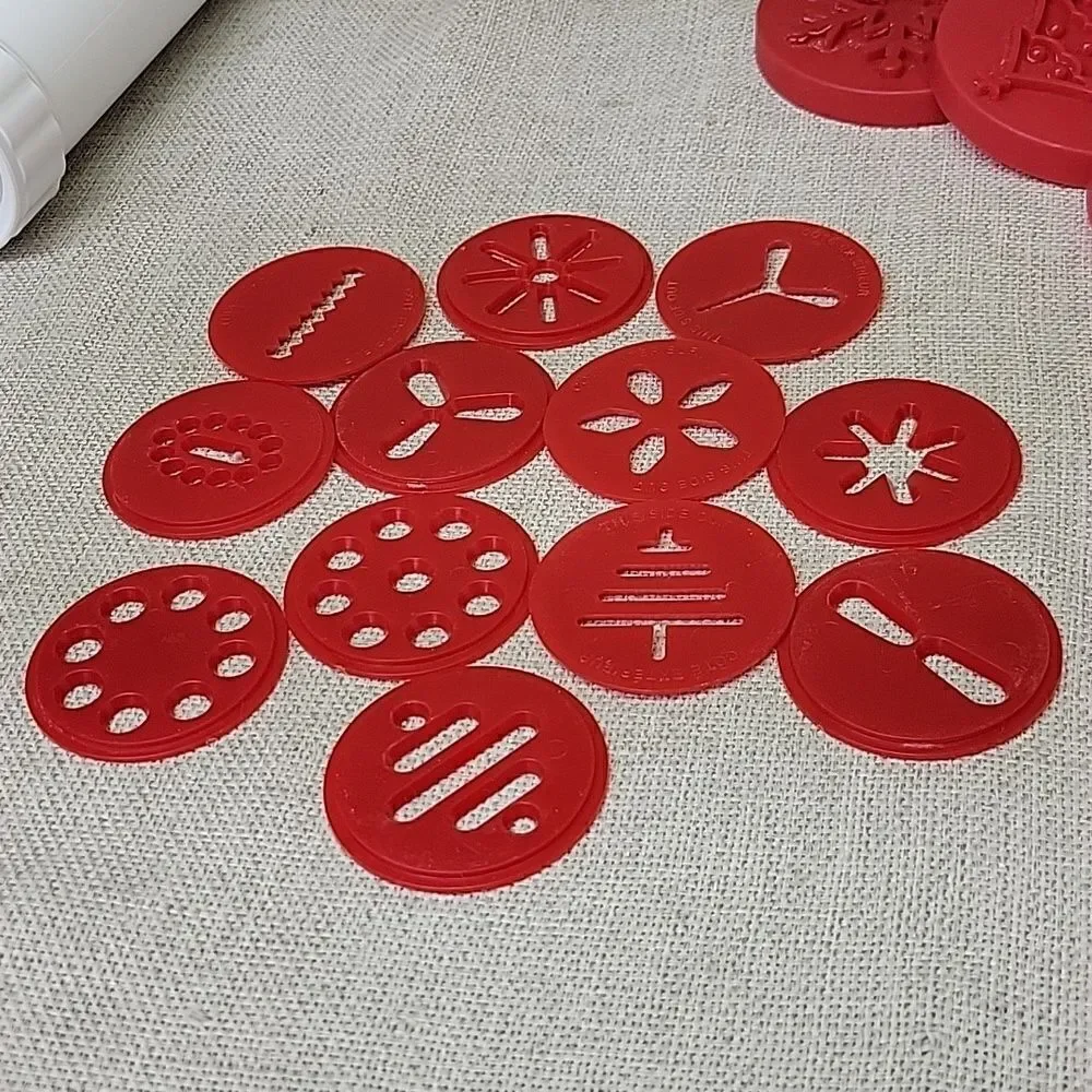 Wilton Cookie Press Christmas cookies Hand Held With 12 Disks‎